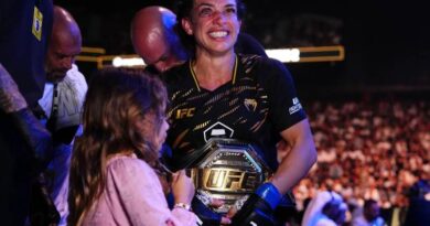 Brasileira recém-campeã do UFC já tem futura disputa à vista