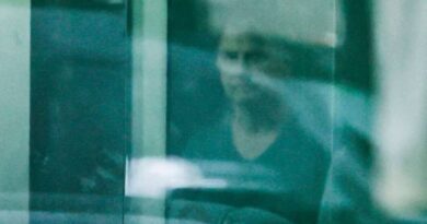 Datafolha: para 54%, Bolsonaro quis fugir; 33% culpam surto por dano à tornozeleira