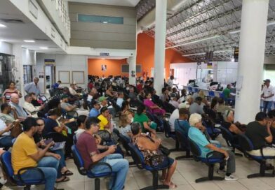 Em meio a buracos e confusões, população recorre a parcelamento para pagar IPTU