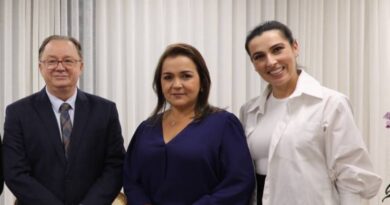 Secretário pastor prevê calote de R$ 800 mi e Adriane pressiona TJ para retomar tarifaço no IPTU