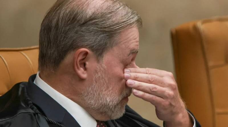 Ministros do STF desconfiam de que Toffoli gravou reunião fechada Ministros do STF desconfiam de que Toffoli gravou reunião fechada