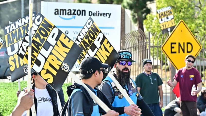 Entregadores da Amazon entram em greve nos EUA por melhores salários e ...