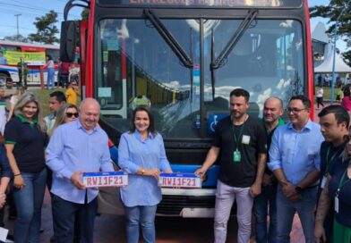 Juiz diz que prefeitura é omissa, mas recua e decisão de intervir no Consórcio cabe à Adriane