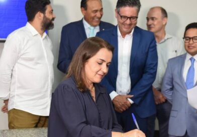 “Não tem o que fazer”, dispara Adriane Lopes sobre os problemas causados pelas chuvas