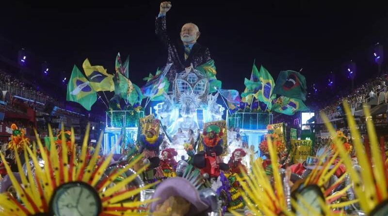 Ideia: 61,1% dos evangélicos veem ofensa ou preconceito em ala de desfile Ideia: 61,1% dos evangélicos veem ofensa ou preconceito em ala de desfile