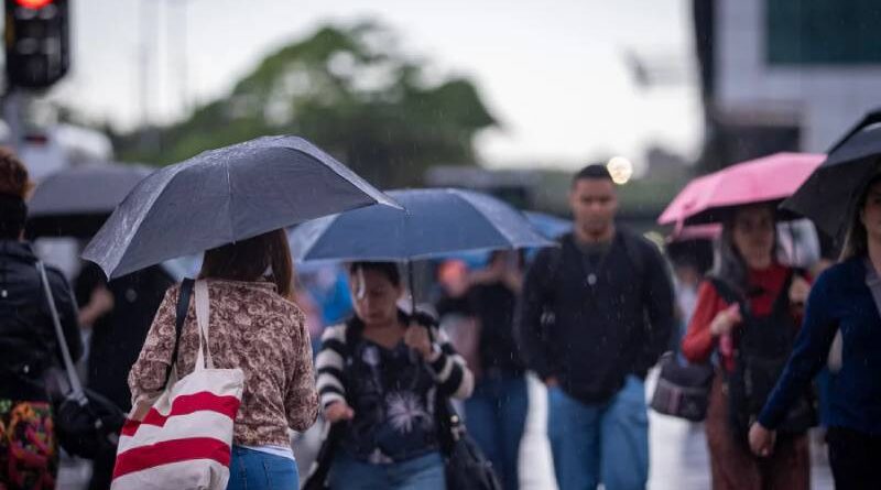 Clima: chuvas avançam sobre o país nesta 3ª; veja como está sua região