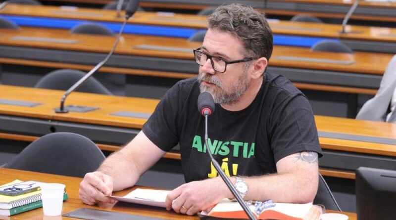 Pollon nega pedido de R$ 15 milhões e critica abandono em julgamento: “Fui jogado aos leões” Pollon nega pedido de R$ 15 milhões e critica abandono em julgamento: “Fui jogado aos leões”