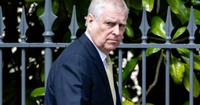 Reino Unido aprova divulgação de arquivos confidenciais sobre Andrew Reino Unido aprova divulgação de arquivos confidenciais sobre Andrew