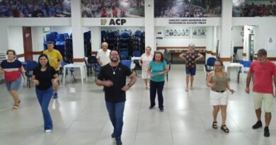 Dança, cultura e cuidado: aulas de ritmos regionais fortalecem bem-estar e identidade cultural na ACP