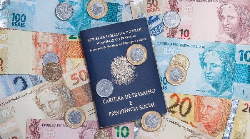 Governo prepara medidas para reduzir juros do consignado para CLT