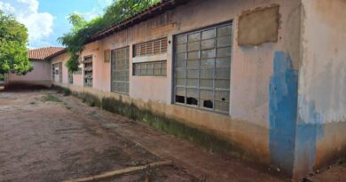 Adriane quer gastar R$ 1,2 bi com novo hospital, mas maternidade está fechada há 10 anos Adriane quer gastar R$ 1,2 bi com novo hospital, mas maternidade está fechada há 10 anos