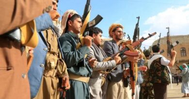 Houthis ameaçam entrar na guerra entre EUA, Israel e Irã Houthis ameaçam entrar na guerra entre EUA, Israel e Irã