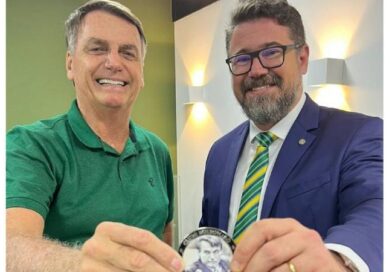 Da cadeia, Bolsonaro implode acordo com Reinaldo e anuncia Pollon como candidato a senador