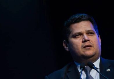 Como Alcolumbre aparece no relatório final da CPMI do INS