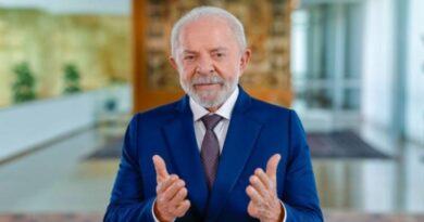 Lula zera impostos sobre o diesel e taxará exportação de petróleo