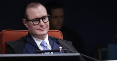 Zanin nega pedido para obrigar Câmara a instalar CPI do Banco Master