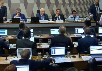 PEC que barra responsabilização da mídia por fala de terceiros avança