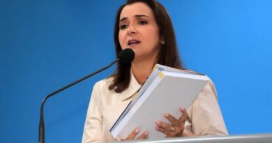 TJMS impõe derrota a Adriane e mantém lei que reclassificou 915 servidores