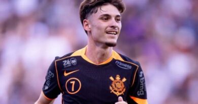 Kaká elogia Breno Bidon, do Corinthians: “Craque”