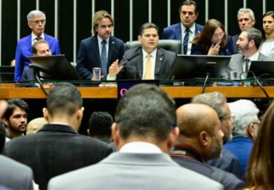 Congresso derruba veto de Lula ao PL da Dosimetria, e Bolsonaro será beneficiado