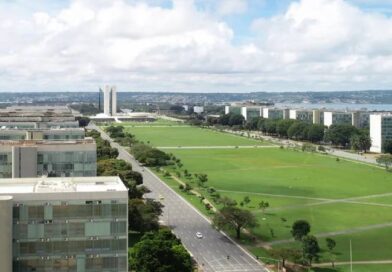 Ponto facultativo de servidores nesta 2ª custará R$ 631,5 milhões
