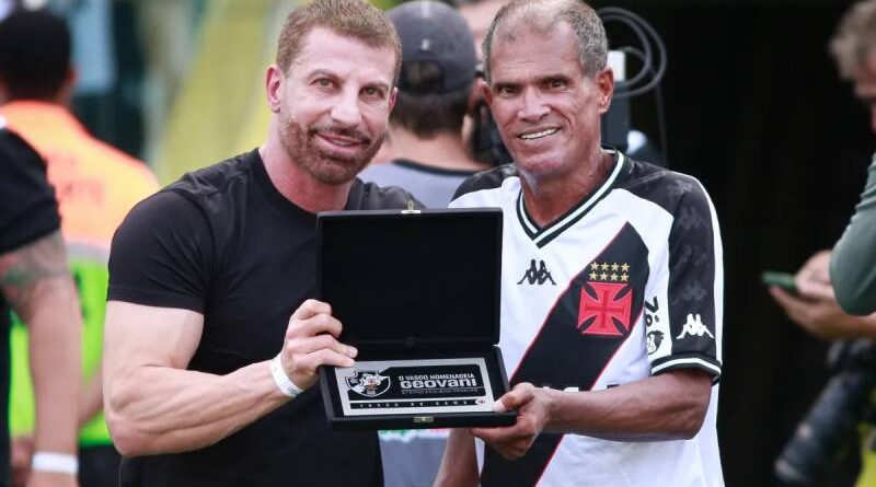 Morre Geovani Silva, o “Pequeno Príncipe”, aos 62 anos Morre Geovani Silva, o “Pequeno Príncipe”, aos 62 anos