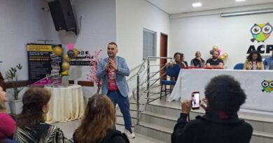 ACP reafirma força sindical e compromisso histórico com a educação pública em solenidade pelos 74 anos da entidade