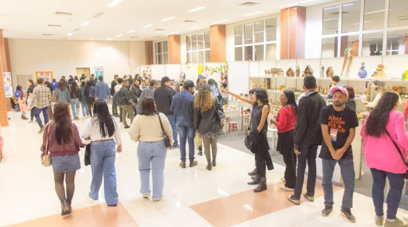 Artesanato reforça integração regional e latino-americana no Festival América do Sul Artesanato reforça integração regional e latino-americana no Festival América do Sul