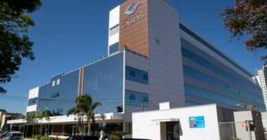 Juiz extingue ação de deputado contra reajuste de 1.185% na taxa do cônjuge na Cassems