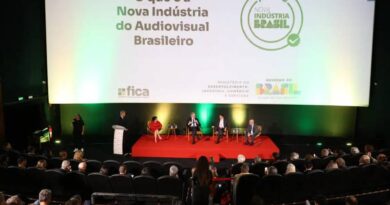 Audiovisual brasileiro terá linhas de crédito e plano de exportação Audiovisual brasileiro terá linhas de crédito e plano de exportação