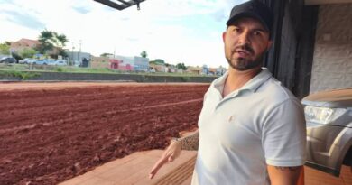 Obra de Adriane não acaba nunca, empresários contam prejuízos e clamam pela conclusão Obra de Adriane não acaba nunca, empresários contam prejuízos e clamam pela conclusão