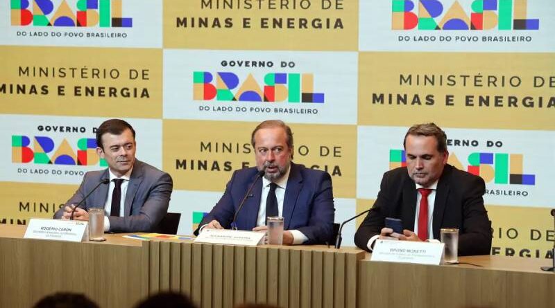 Governo cria subsídio de até R$ 0,89 para segurar preço da gasolina