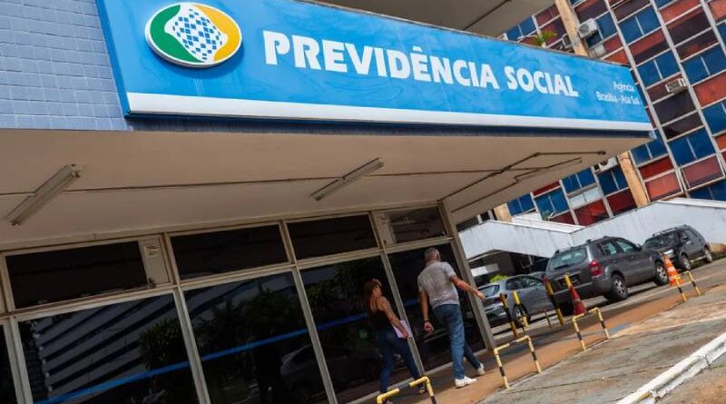 INSS: vazamento de dados expôs 2,8 milhões de CPFs; 98% de falecidos INSS: vazamento de dados expôs 2,8 milhões de CPFs; 98% de falecidos