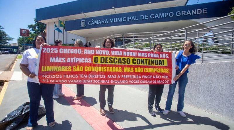 Promessas de Adriane não se cumprem mais uma vez e mães atípicas convocam protesto Promessas de Adriane não se cumprem mais uma vez e mães atípicas convocam protesto