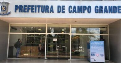 Reajuste de servidores deve ficar abaixo do crescimento da receita Reajuste de servidores deve ficar abaixo do crescimento da receita