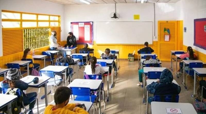 CNU dos professores: 65% dos participantes atingem nota de proficiência
