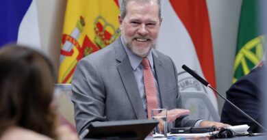 Em sigilo, Toffoli concede liminar e livra Reinaldo de ação pela propina de R$ 67,7 milhões da JBS