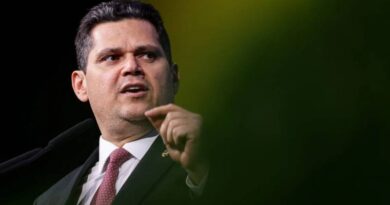 Alcolumbre teria recebido R$ 155 milhões de Vorcaro, diz revista Alcolumbre teria recebido R$ 155 milhões de Vorcaro, diz revista