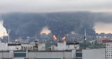 Ucrânia ataca refinaria estratégica de Moscou pela segunda vez em três dias Ucrânia ataca refinaria estratégica de Moscou pela segunda vez em três dias