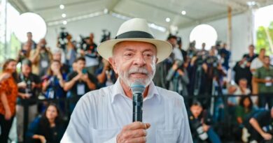 Direita vê “sinuca” para Lula e PT rejeita redução da maioridade penal Direita vê “sinuca” para Lula e PT rejeita redução da maioridade penal
