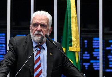Wagner foi à tribuna do Senado se defender 2 dias antes de operação Wagner foi à tribuna do Senado se defender 2 dias antes de operação