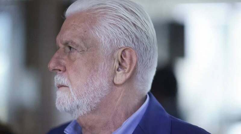 Jaques Wagner tentou vender terreno de R$ 15,8 milhões após ser alvo no Caso Master Jaques Wagner tentou vender terreno de R$ 15,8 milhões após ser alvo no Caso Master