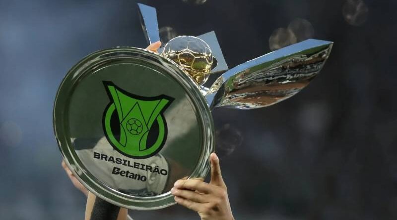 Em meio à Copa do Mundo, Brasileirão retorna nesta semana com 5 jogos Em meio à Copa do Mundo, Brasileirão retorna nesta semana com 5 jogos