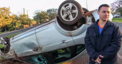 Com recém nascido em casa, vítima de buraco na Gury Marques faz rifa pra tentar arrumar carro Com recém nascido em casa, vítima de buraco na Gury Marques faz rifa pra tentar arrumar carro