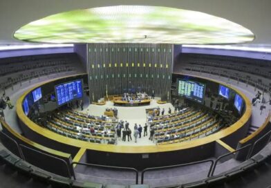 Câmara diz ao STF que não há irregularidades em indicações de emendas Câmara diz ao STF que não há irregularidades em indicações de emendas