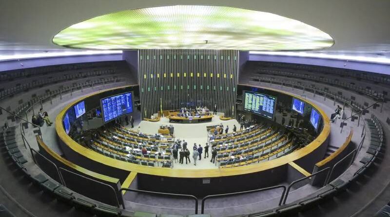 Câmara diz ao STF que não há irregularidades em indicações de emendas Câmara diz ao STF que não há irregularidades em indicações de emendas