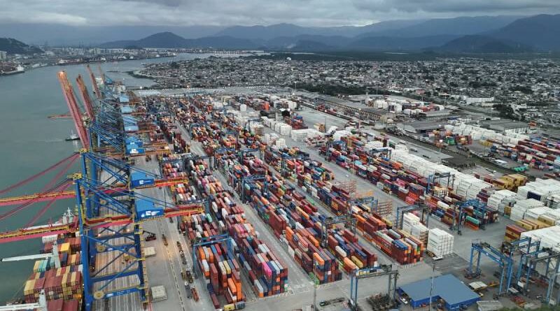 Prazo para EUA definirem novo tarifaço contra o Brasil encerra nesta quarta