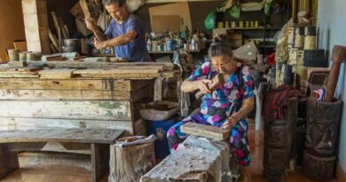 Família da escultora Conceição dos Bugres apresenta suas obras no Rio Família da escultora Conceição dos Bugres apresenta suas obras no Rio