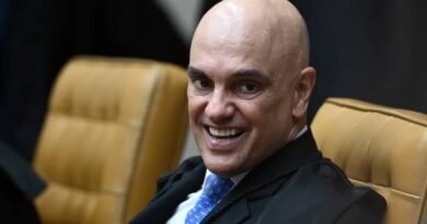 Veja as novas restrições impostas por Moraes a Bolsonaro após carta lida por Flávio