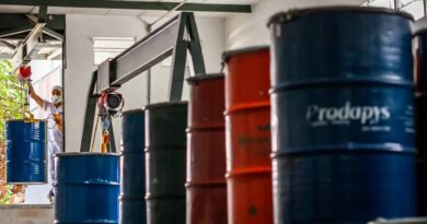 Indústria brasileira recua 0,2% em maio; primeira queda desde 2025